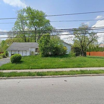 2215 New Hope St, Norristown, PA 19401