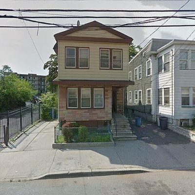 29 Palm St, Newark, NJ 07106