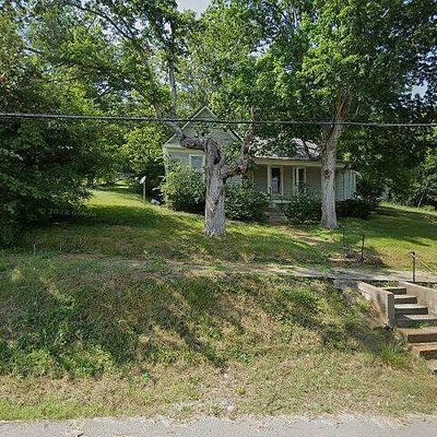 290 W Walnut St, Erin, TN 37061