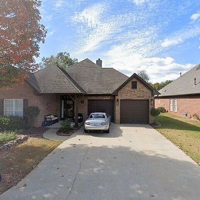 295 Creekside Ln, Pelham, AL 35124