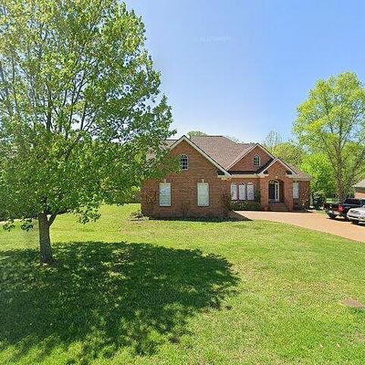 304 Lexington Dr, Lebanon, TN 37087