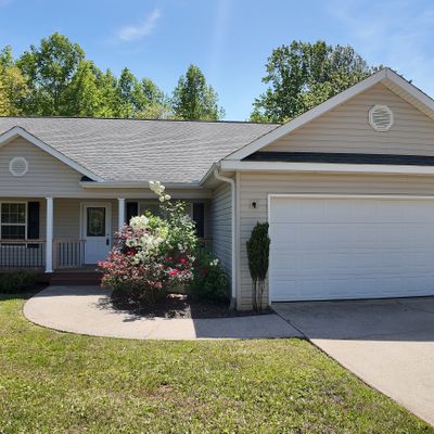 311 Timber Ridge Dr, Clarkesville, GA 30523