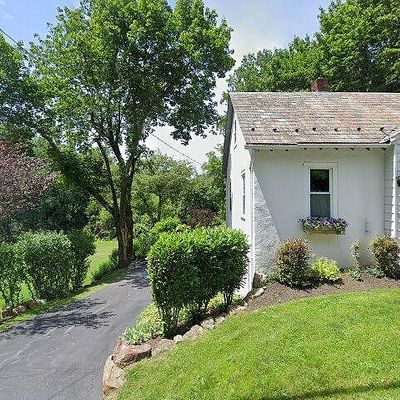 3112 Honeysuckle Rd, Bethlehem, PA 18015