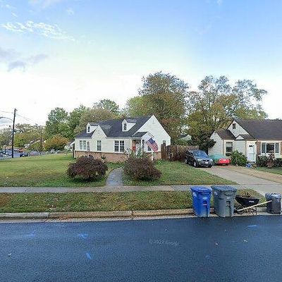 3123 Wayne Rd, Falls Church, VA 22042