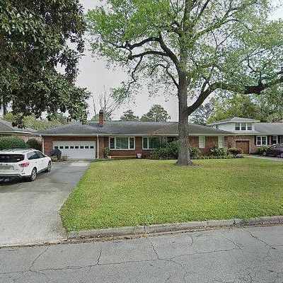 26 E 63 Rd St, Savannah, GA 31405