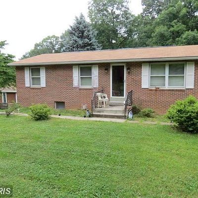 2725 Wolfe Dr, Knoxville, MD 21758