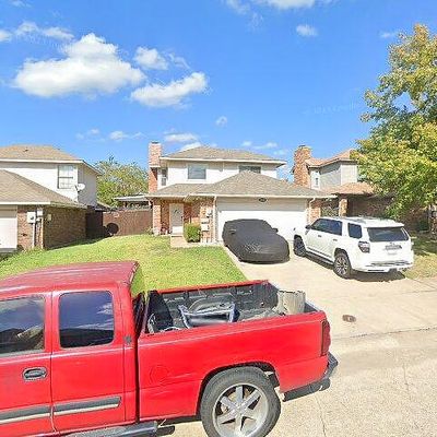 2807 Country Villa Cir, Carrollton, TX 75006