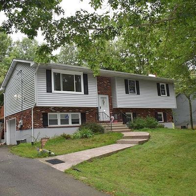 36 Old Stage Rd, Albrightsville, PA 18210