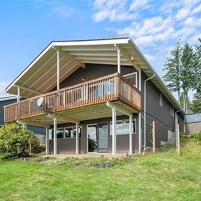 360 E Madrona Pkwy, Grapeview, WA 98546