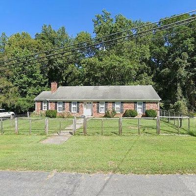 365 Robinhood Rd, Bassett, VA 24055