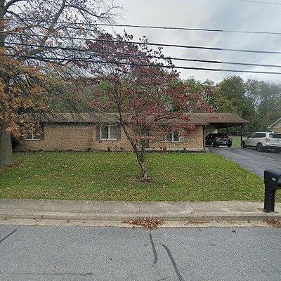 368 Woodpoint Ave, Hagerstown, MD 21740