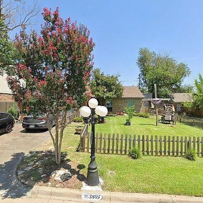 3805 Coronet Ln, Arlington, TX 76017