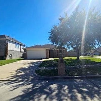 3818 Water Canyon Rd, Baytown, TX 77521