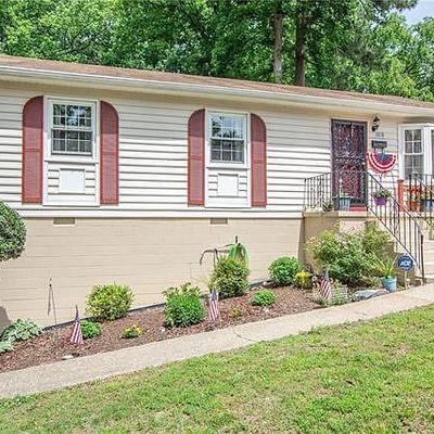 3818 Greenwood Dr, South Chesterfield, VA 23803
