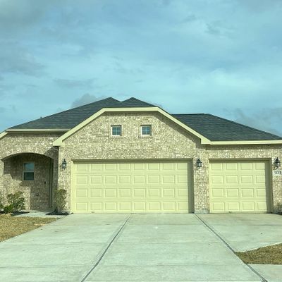 3908 Kirby Ct, Texas City, TX 77591