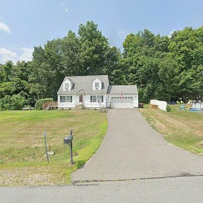 4 Lincoln Ln, Chester, NH 03036