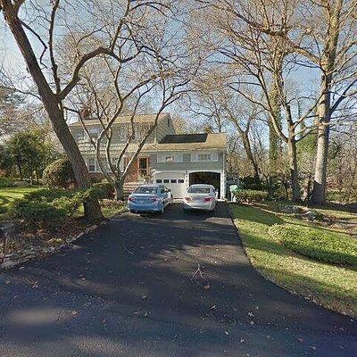 4 Ponderosa Dr, Greenwich, CT 06830