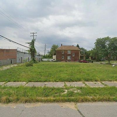 3401 Atkinson St, Detroit, MI 48206