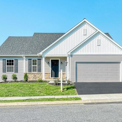 429 Charles Dr, Manheim, PA 17545