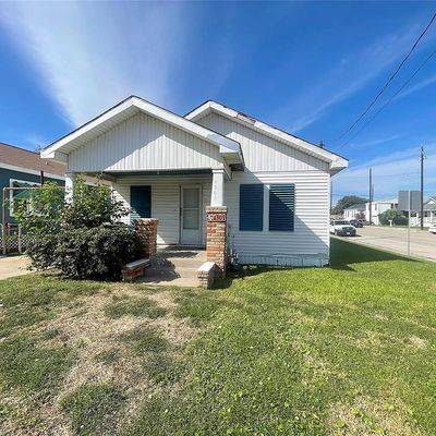 4302 Avenue S 1/2, Galveston, TX 77550