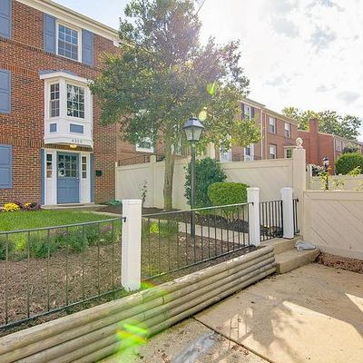 4313 Cedarlake Ct, Alexandria, VA 22309