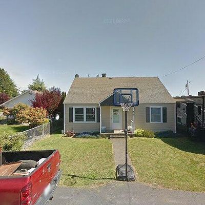 433 Pine St, Brookings, OR 97415