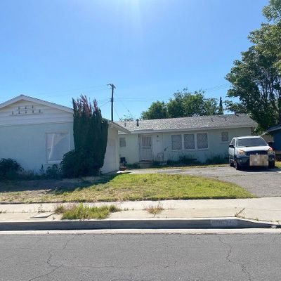 43875 Fern Ave, Lancaster, CA 93534