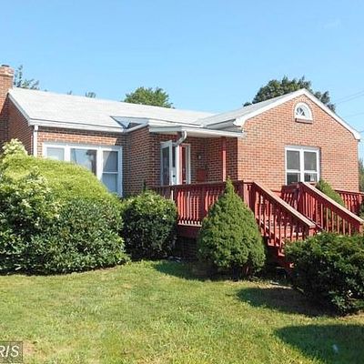 441 Indiana Ave, Hagerstown, MD 21740