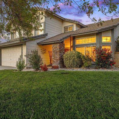 44102 Countryside Dr, Lancaster, CA 93536