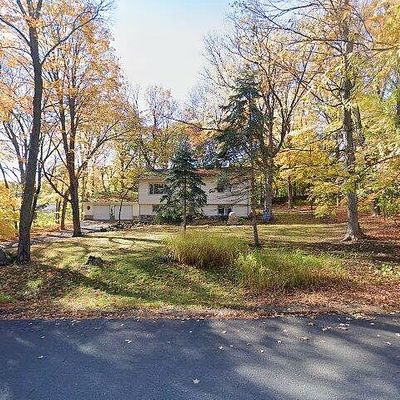 443 Locust Ln, Taylors Falls, MN 55084