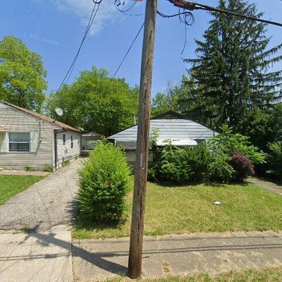 4629 E 173 Rd St, Cleveland, OH 44128