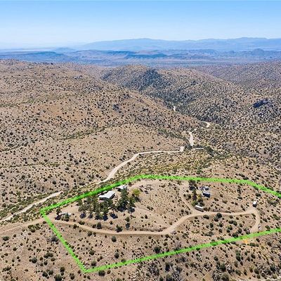 48675 Burns Canyon Rd, Pioneertown, CA 92268