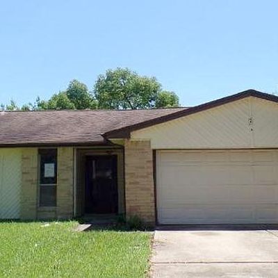 4928 Meadowood Cir, Baytown, TX 77521