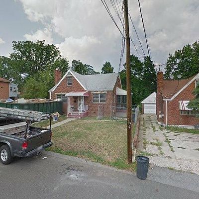 4004 Dent St, Capitol Heights, MD 20743