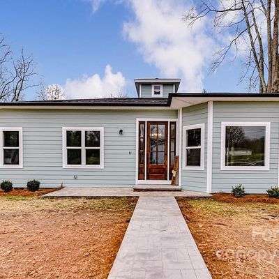 403 W Stanly St, Stanfield, NC 28163