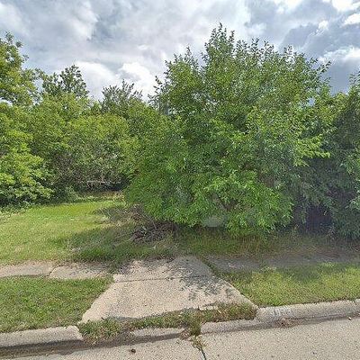 4033 Harrison St, Inkster, MI 48141