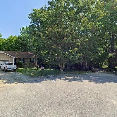 404 Avent Cir, Holly Springs, NC 27540