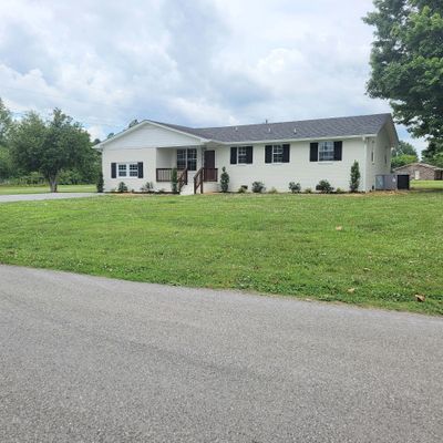 404 Holiday Haven Rd, Smithville, TN 37166