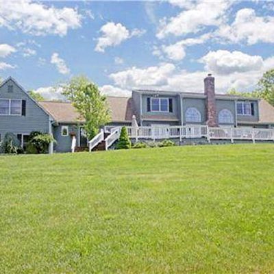 41 Poverty Hollow Rd, Newtown, CT 06470