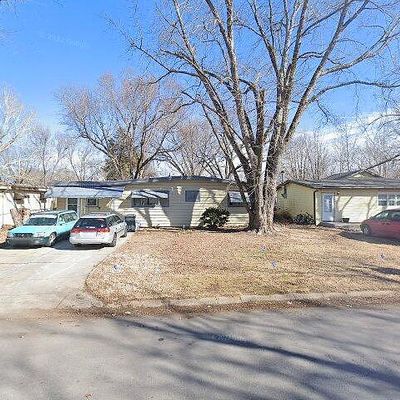 422 Wire Ave, Haysville, KS 67060