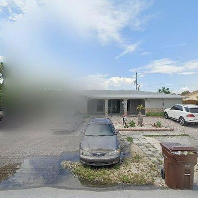 551 W 34 Th Pl, Hialeah, FL 33012