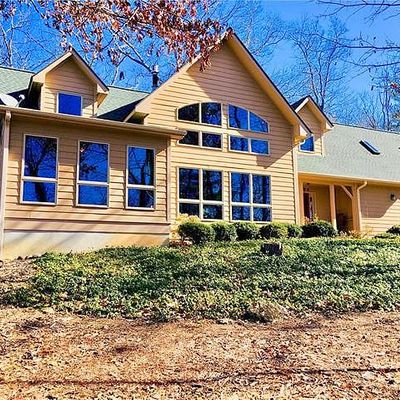 5584 Spring Rd, Hendersonville, NC 28739