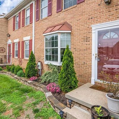 5706 Richardson Mews Sq, Halethorpe, MD 21227