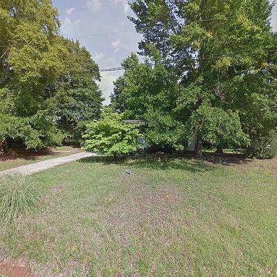 603 Forest Hills Dr, Winnsboro, SC 29180