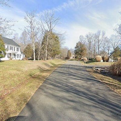 5082 Ice Pond Ln, Jeffersonton, VA 22724