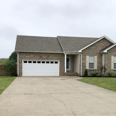 515 Preakness Cir, Pleasant View, TN 37146