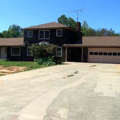 6611 Jenkins Rd, Morganton, NC 28655