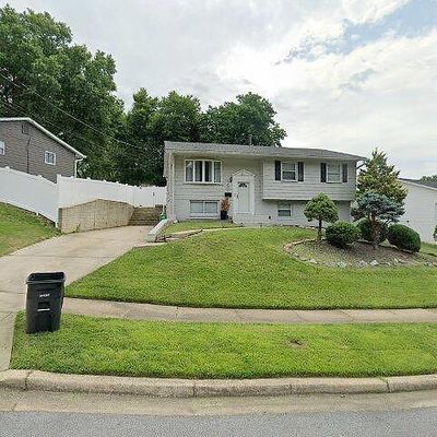 6803 Hastings Dr, Capitol Heights, MD 20743