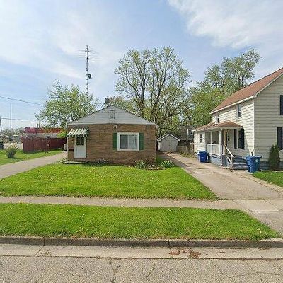 684 Maple St, Mount Morris, MI 48458