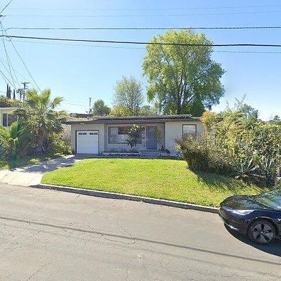 6869 Alamo Way, La Mesa, CA 91942